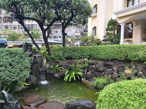 Beautyage Spring Hotel