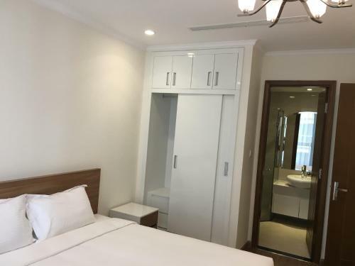 Capitalland's Service Apartment Landmark 4 Vinhomes