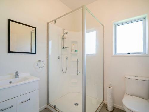 Sundaze Escape - Cooks Beach Holiday Home