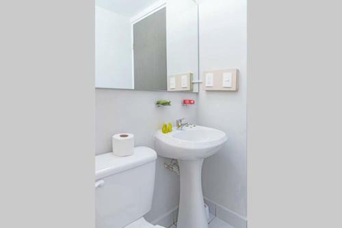 Apartamento Monterrey Living Centro El Titan Piso 6