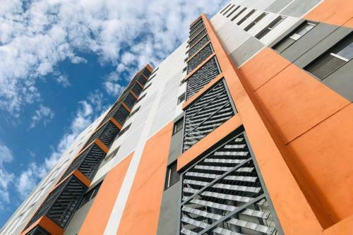 Apartamento Monterrey Living Centro El Titan Piso 6