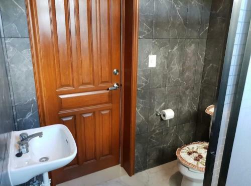 Casa Equipada Y Acogedora . Lista Para Recibirlos