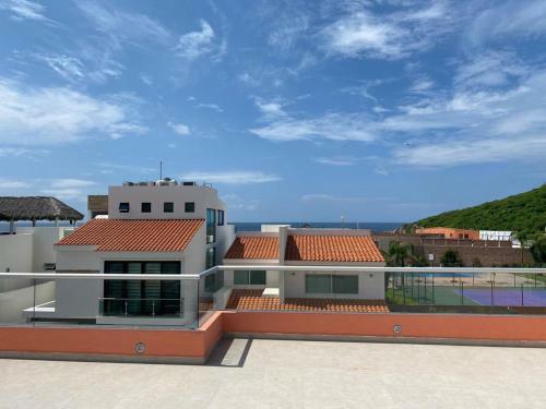 Hermosa Casa De Playa Con Vista Al Mar