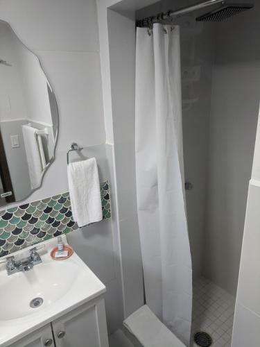 Apartamento La Arena 3c Hotel Unit #1 - Sleeps 3