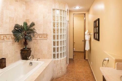 Bella Sirena 2br Be 604-v By Casago