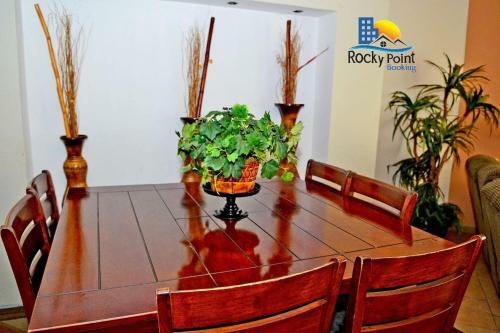 Apartamento Rocky Point Luxury Condo C203