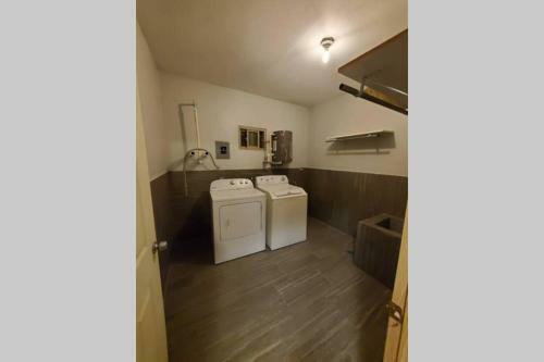Family's 3 Bedroom's House