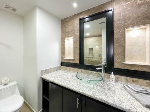 Apartamento Stylish Luxe Condo With Ocean View And Pools