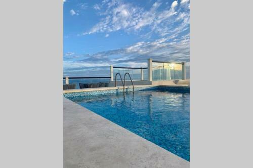Villa Luxurious Unique & Enchanting 5 Br Ph Ocenan Front