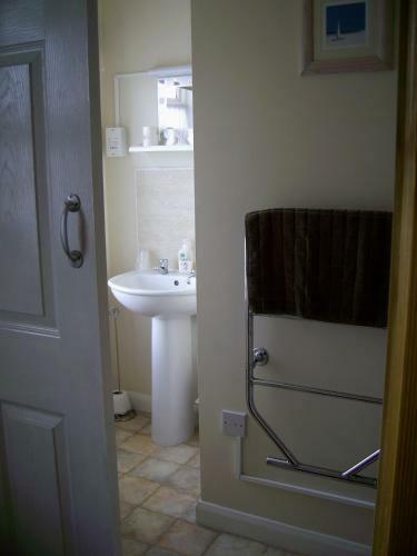 Hostal Linroy Guest House