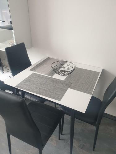 Budget Luxury Apartment - Absolutely New Building!