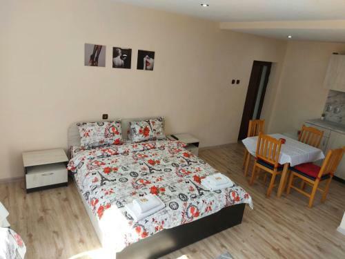 Hostal Bubolina House