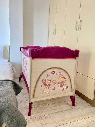 Top Location Apartment With 2bath & Parking For 6 Guests