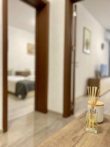 Top Location Apartment With 2bath & Parking For 6 Guests