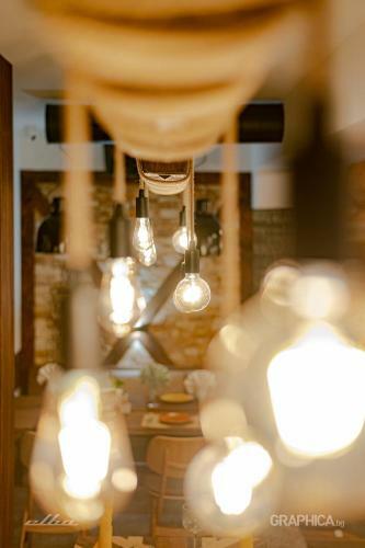 103 Alpine Hotel