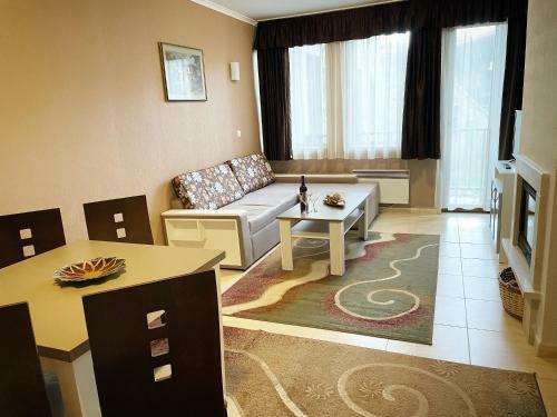 Grand Monastery Apartments