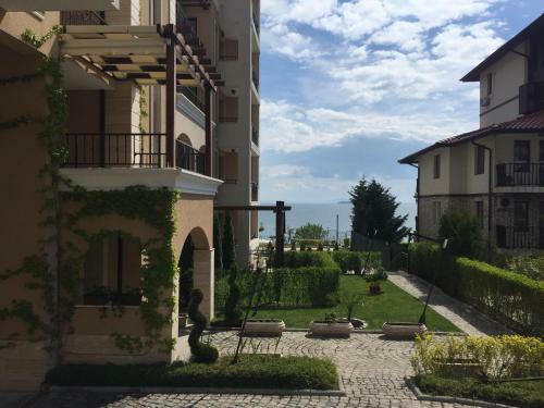 Exclusive Apartment In Porto Paradiso