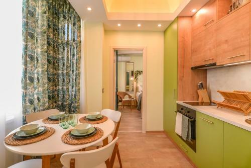 Sofia Dream Apartment - Designer One Bedroom On Ekzarh Yosif