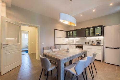 Sofia Dream Apartment - Designer Three Bedroom On Knyaz Boris