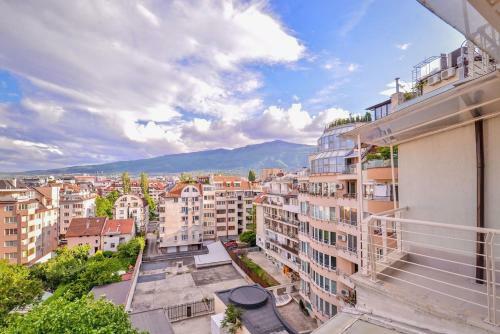 South Park, Vitosha View, 2-bdr, 2-bthr Apartment