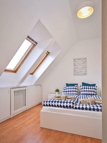 South Park, Vitosha View, 2-bdr, 2-bthr Apartment