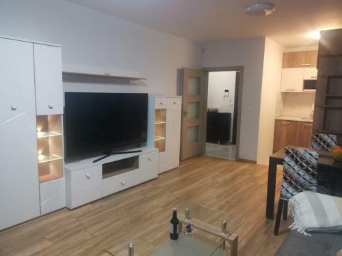 Lovely 1 Bedroom Apartment With Free Parking