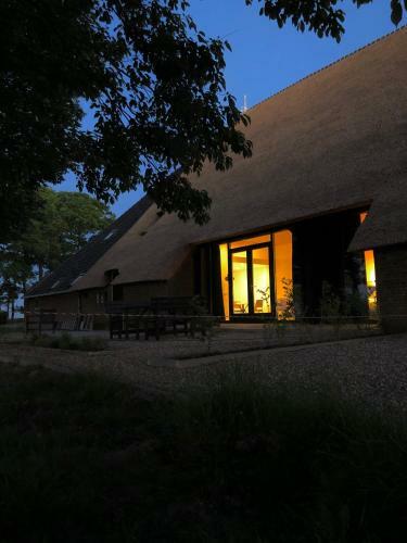 Bed & Breakfast B And Be Happy Friesland