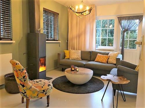 de Brittenburg With Hot Tub & Sauna