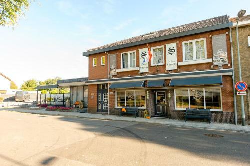 Bed & Breakfast B & B M 3