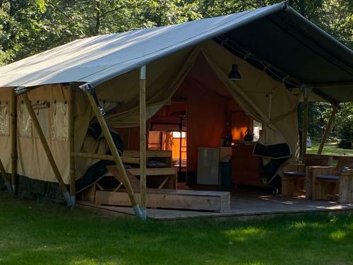 Glamping Safaritent Camping 't Vlintenholt