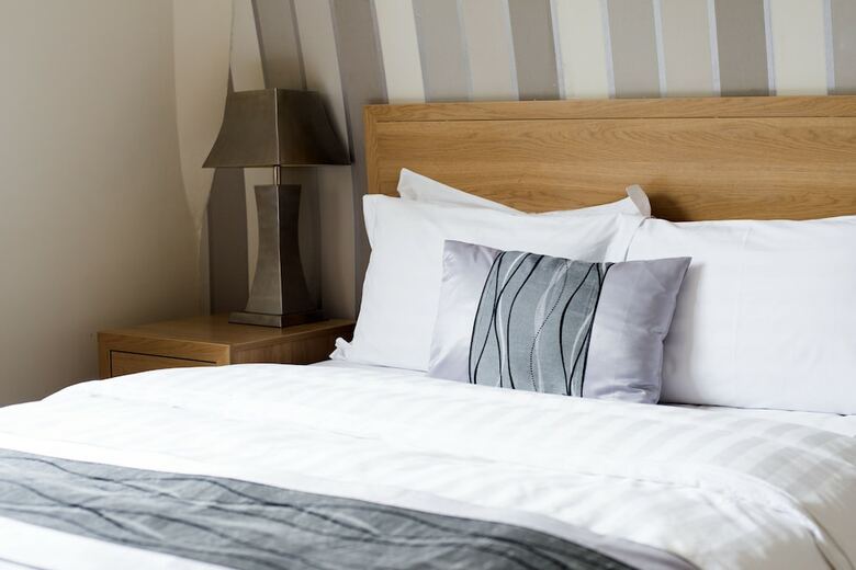 The New London Carlton Hotel
