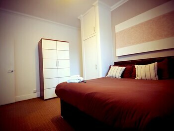Apartamentos Howburn Residence