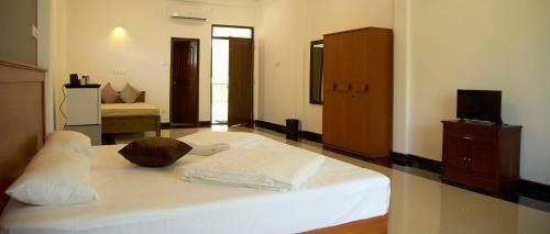 Bed & Breakfast Villa Layanga - Riverside Guestrooms