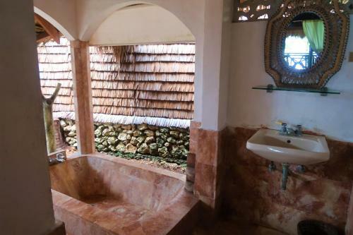 Hotel Villa Marmarine Beach Resort & Restaurant