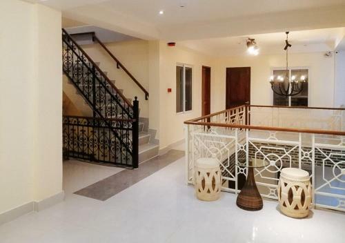 Reddoorz At Elicon Suites Tagbilaran
