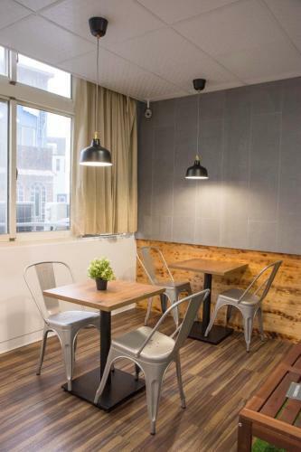 Deer Traveler Hostel