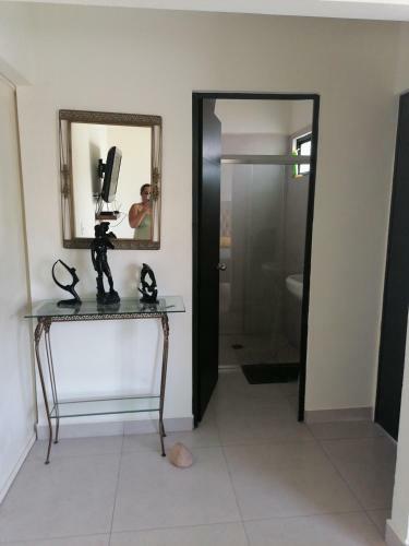 Habitaci�n Con Ba�o Entrada Independientes C�moda