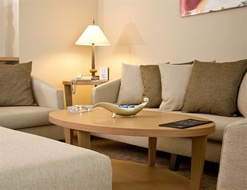 Hotel Amara Wing Resort