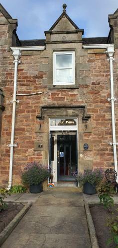 Hostal Moray Park Guest House
