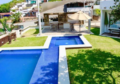 Casa Con Alberca Junto Al Lago