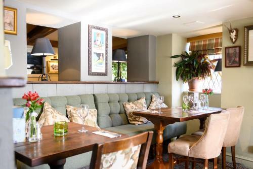 Innkeeper's Lodge Exeter, Clyst St George