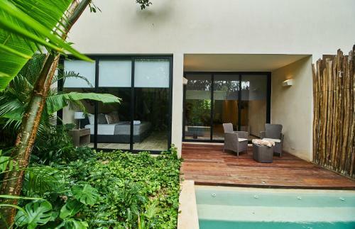 Apartamento Jungle Luxury Tulum Condo: Private Pool & Jacuzzi