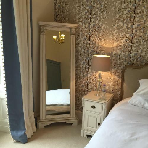Bed & Breakfast Claremont House