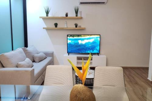 Private Rooftop With Plunge Pool And Fast Wifi Plus Free Parking