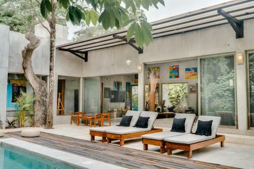 900 Sqm Villa Arthur Concierge Security