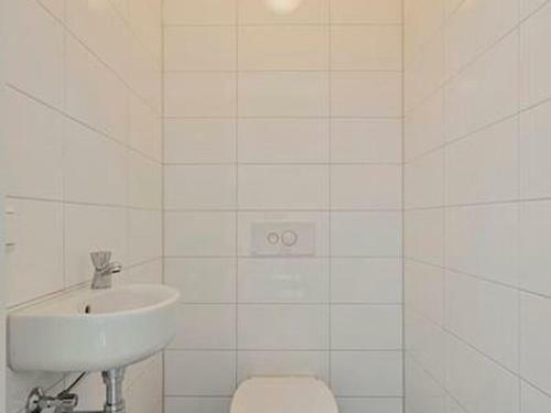 Modern Detached Holiday Home A Stone's Throw From The Beach