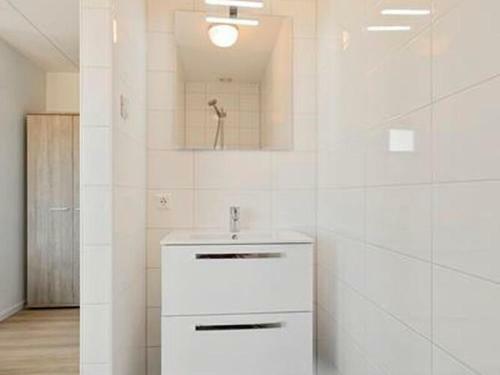 Modern Detached Holiday Home A Stone's Throw From The Beach