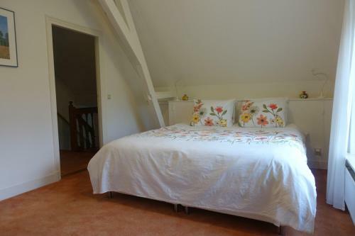 Magnificent Farmhouse In Central Holland 4a 2c