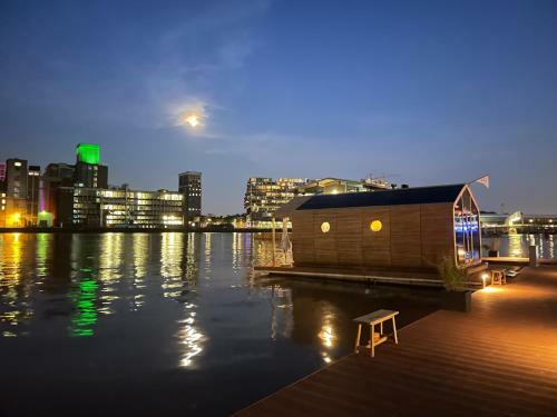 Wikkelboat Nr4 At Floating Rotterdam Rijnhaven