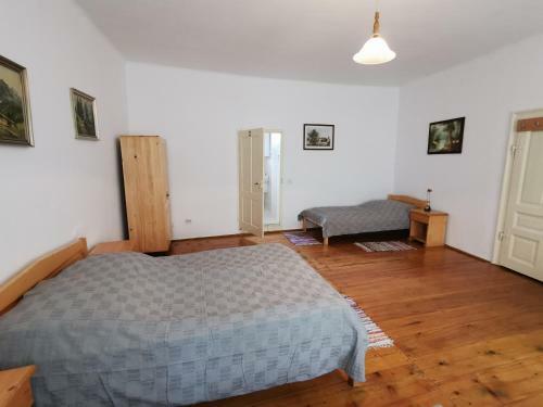 Agroturismo Burg Apartments Meschen